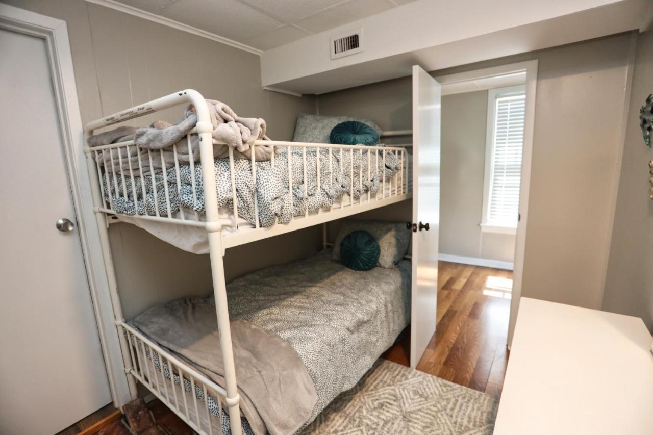 Heart Of Galveston Stylish Apt Near Attractions Exterior foto